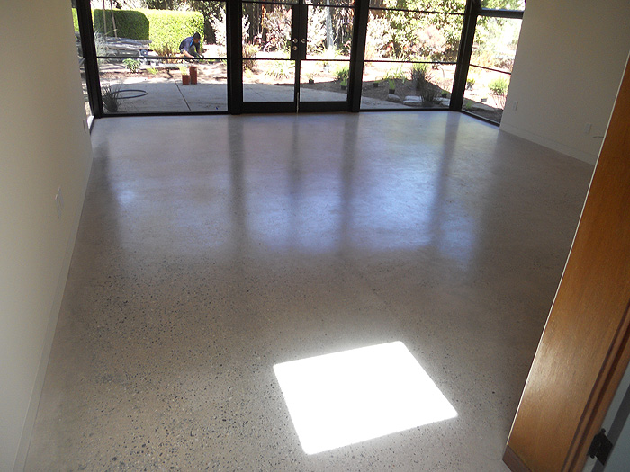 Ground and sealed concrete 4